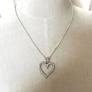 Silver tone heart rhinestone pendant necklace